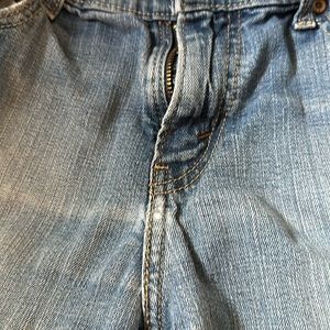 515 WOMEN BOOTCUT LEVIS WIDE LEG STRETCH FUN USED AND COMFORTABLE